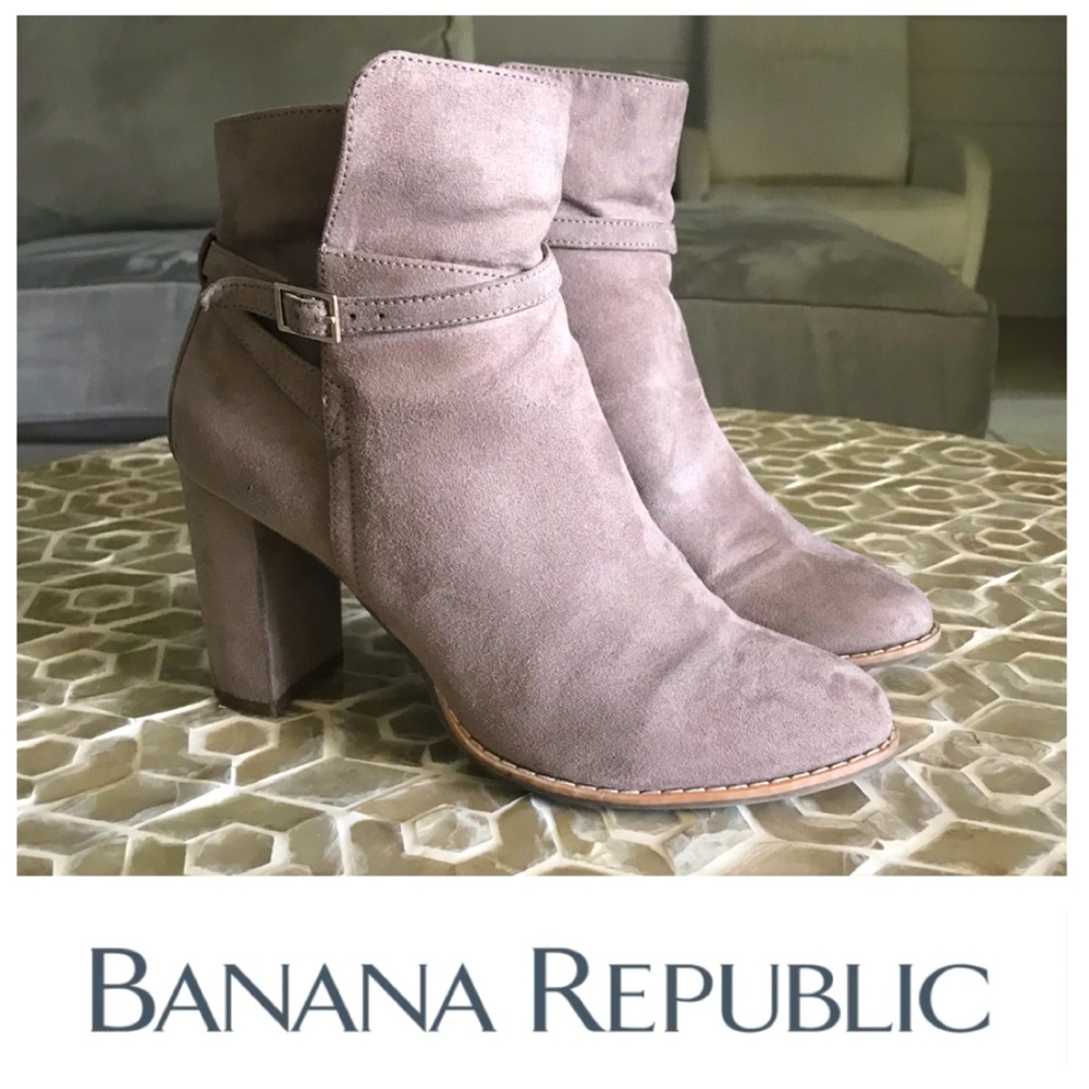 Banana Republic block heeled boots (7)